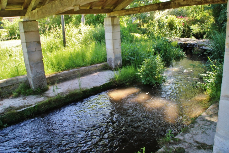 Le Lavoir - Saint-Just