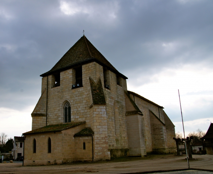 Le chevet de l'église - Saint-Laurent-des-Hommes