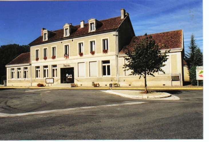 Mairie - Saint-Léon-sur-l'Isle