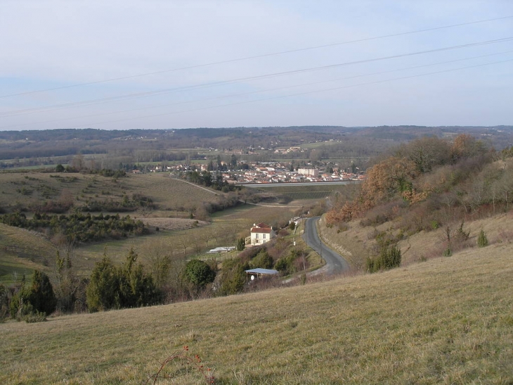 Saint Léon vu depuis les coteaux - Saint-Léon-sur-l'Isle