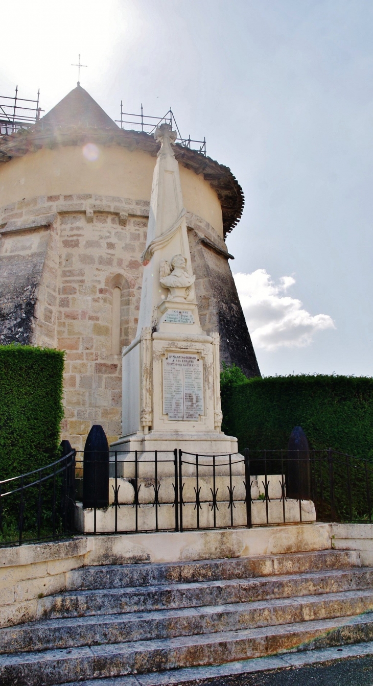 Monument aux Morts - Saint-Martin-de-Gurson