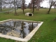 Le lavoir et la fontaine à l'entrée du village.