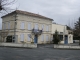 La mairie et la salle des fêtes.