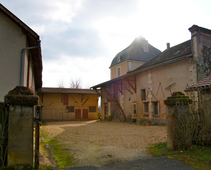 La Ferme du Manoir de la Roche. - Saint-Martin-l'Astier