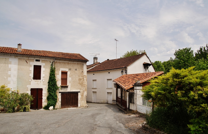 La Commune - Saint-Méard-de-Drône