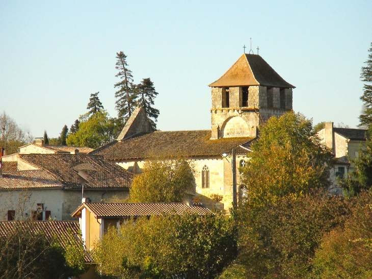 L'église Saint Jean du XII° - Saint-Michel-de-Montaigne