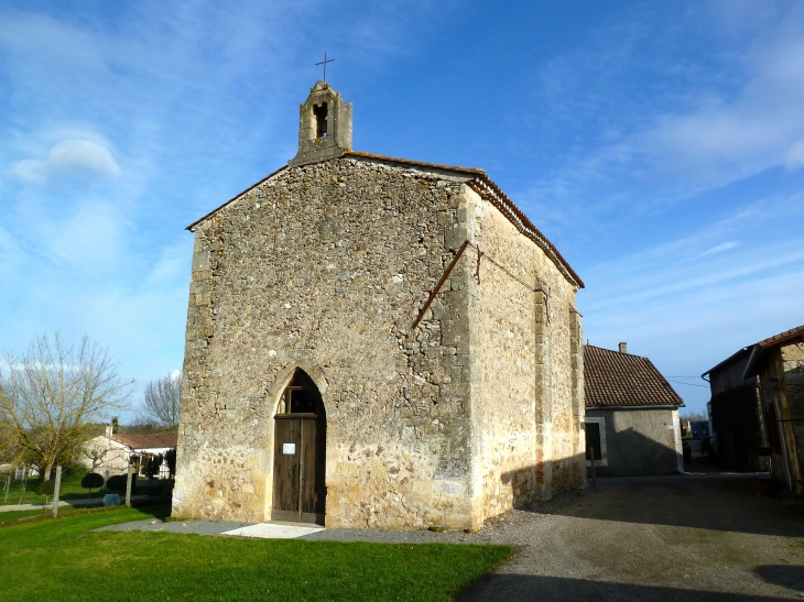 Bonnefare, chapelle des Templiers; Eglise de la fin du XV° conservant des fragments de murs plus anciens - Saint-Michel-de-Montaigne