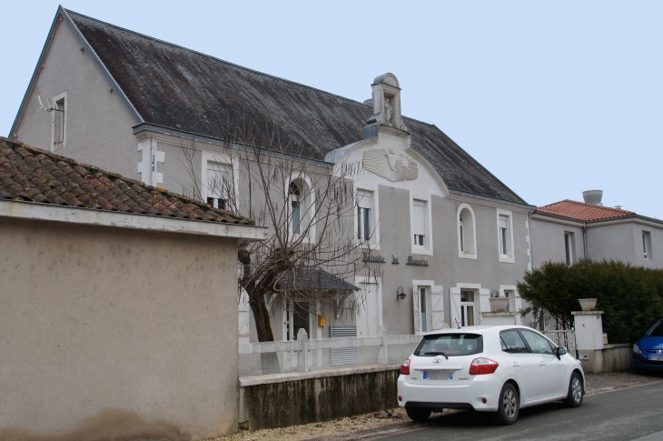 La Maison de Retraite du Manoire. - Saint-Pierre-de-Chignac