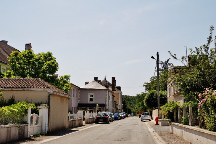 La Commune - Saint-Pierre-de-Chignac