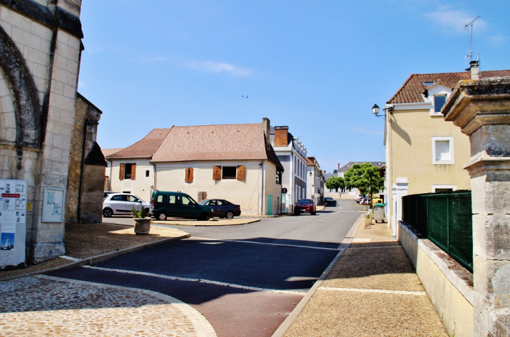 La Commune - Saint-Pierre-de-Chignac