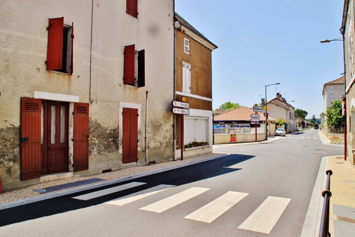 La Commune - Saint-Pierre-de-Côle