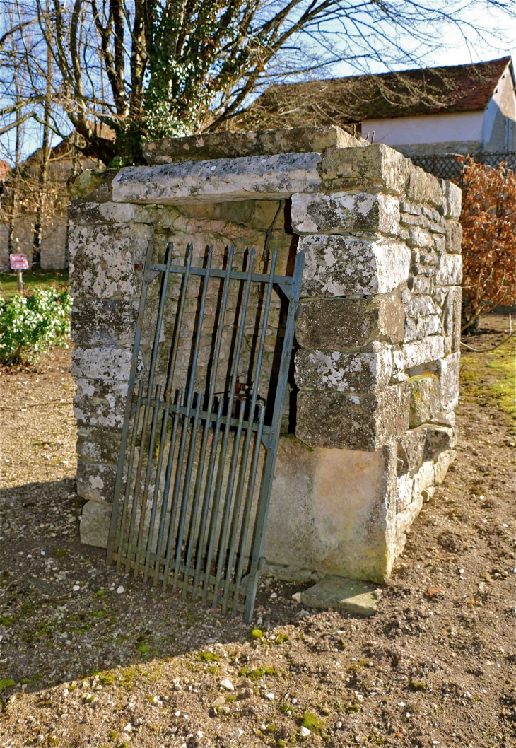 Dans le village - Saint-Raphaël