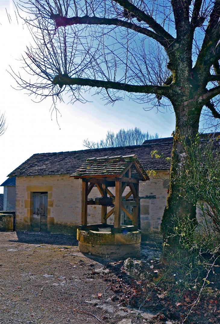 Dans le village - Saint-Raphaël