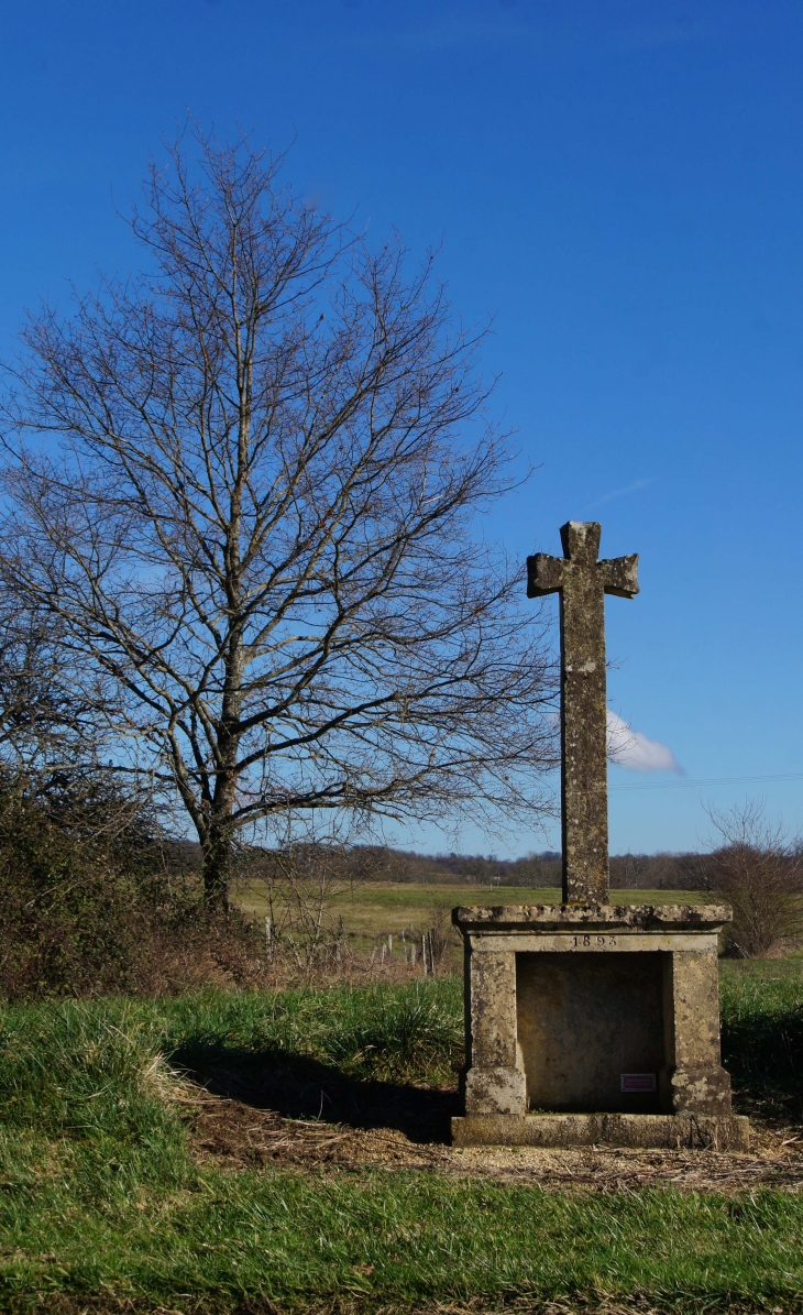 Croix de chemin. - Saint-Sulpice-d'Excideuil