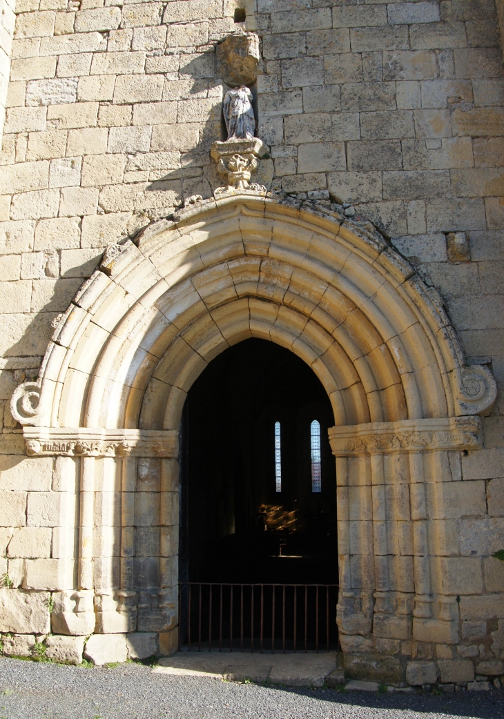 Le Portail de l'église. - Saint-Sulpice-d'Excideuil