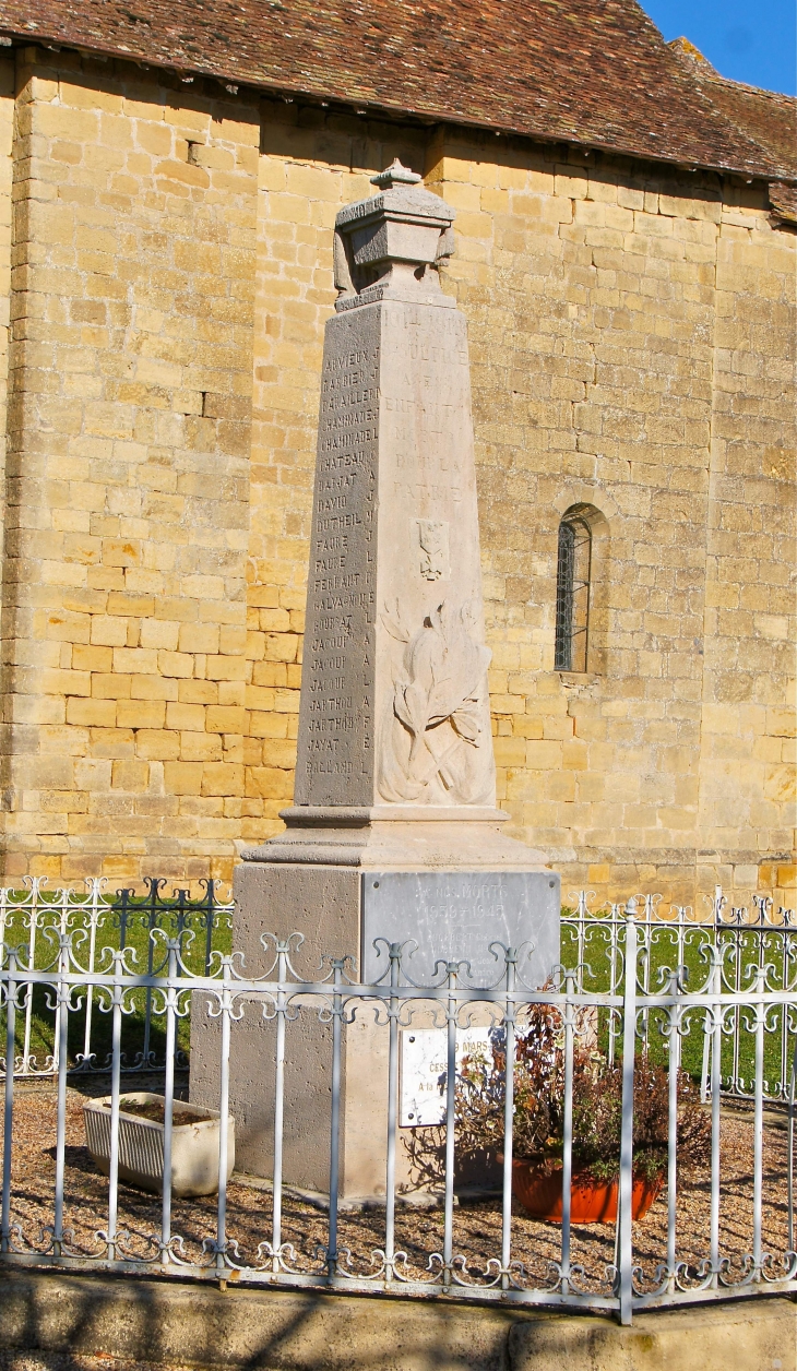 Le Monument aux Morts - Saint-Sulpice-d'Excideuil