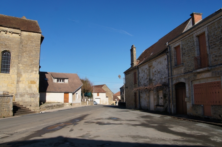 La rue principale. - Saint-Sulpice-d'Excideuil