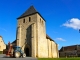 Eglise du XIIe et XVIIe siècles (Dommage il y avait un tracteur.)