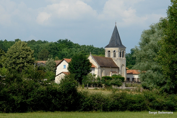 Aux alentours du village - Saint-Vincent-Jalmoutiers