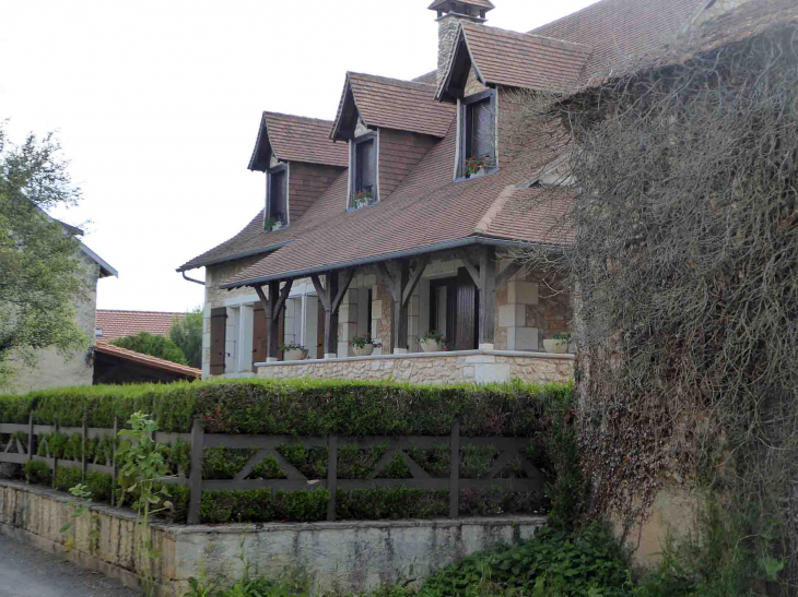 Maison du village - Saint-Vincent-sur-l'Isle