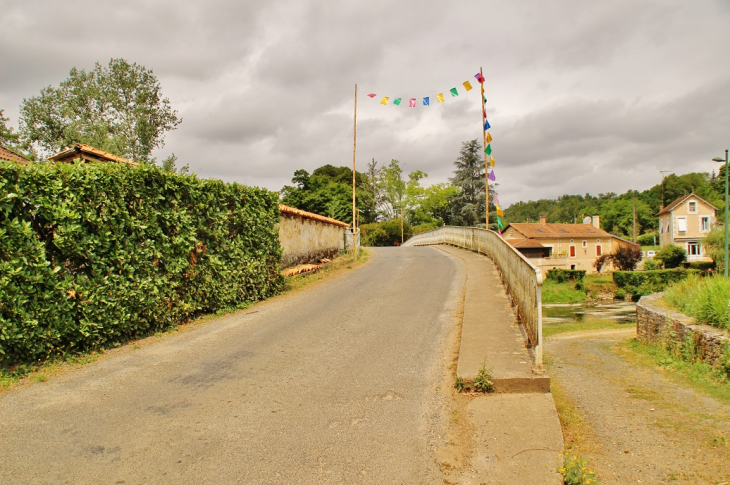 La Commune - Saint-Vincent-sur-l'Isle