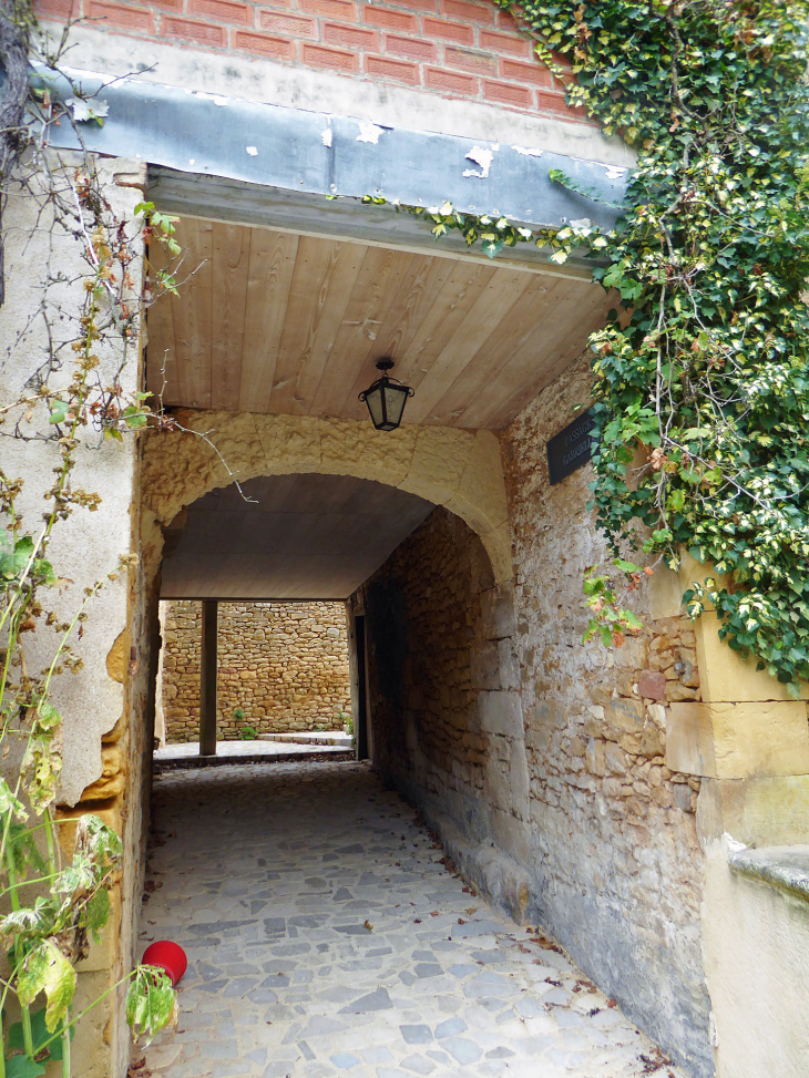 Passage - Sainte-Alvère