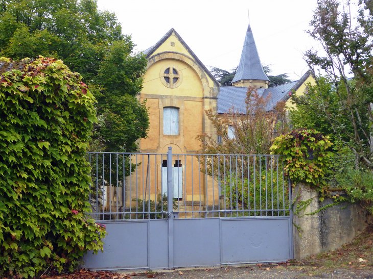 Maison dans le village - Sainte-Alvère