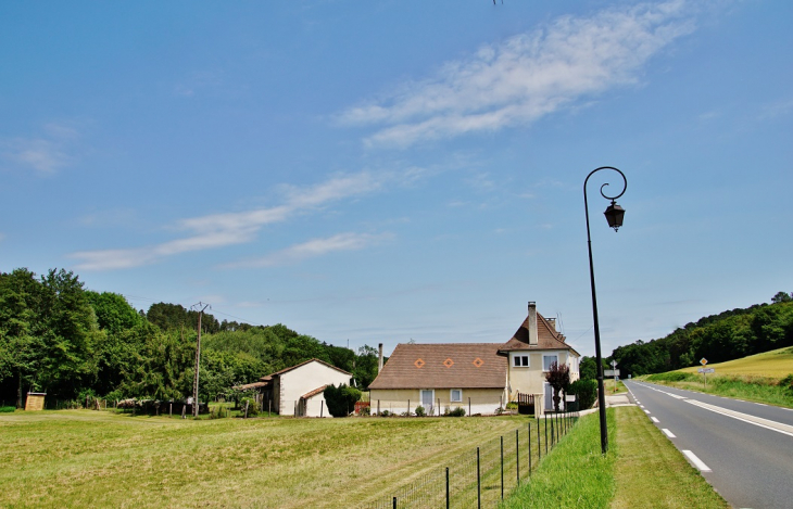 La Commune - Sainte-Marie-de-Chignac