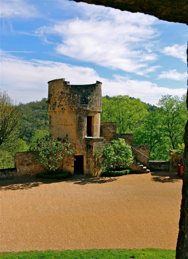 Le château de Fénelon - Sainte-Mondane