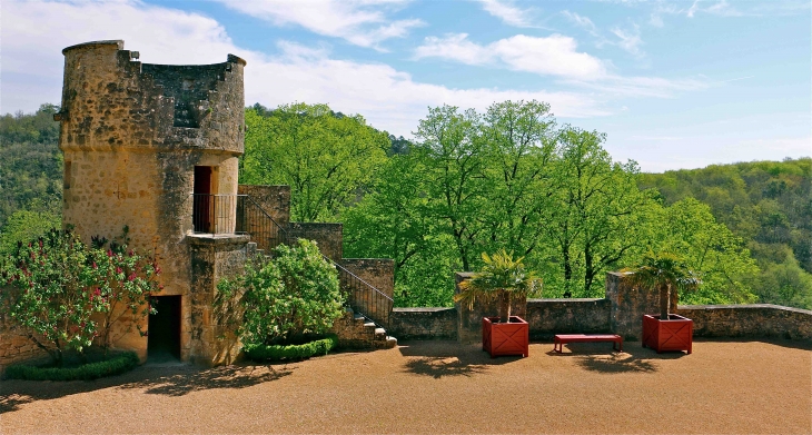 Le château de Fénelon - Sainte-Mondane