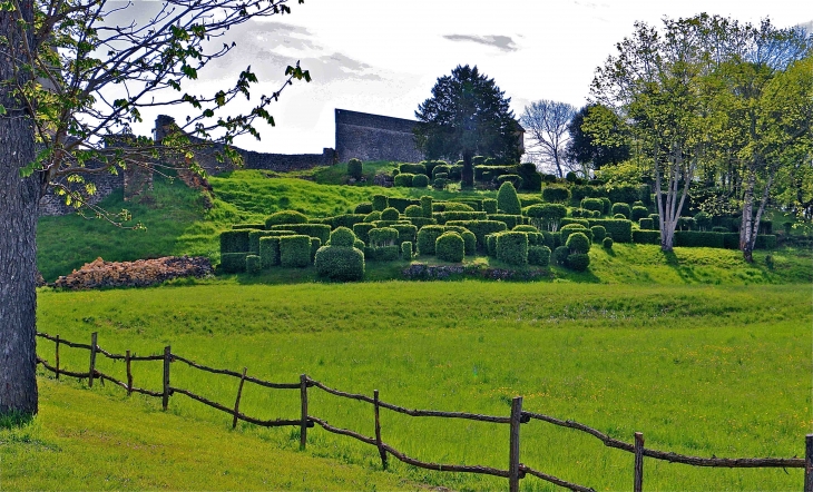 Le château de Fénelon - Sainte-Mondane