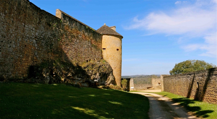 Le château de Fénelon - Sainte-Mondane