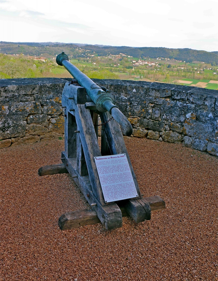 Le château de Fénelon - Sainte-Mondane