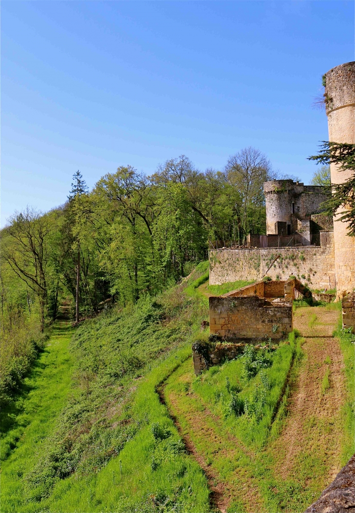 Le château de Fénelon - Sainte-Mondane