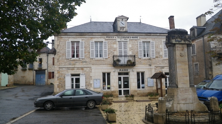 La mairie et la poste. - Sainte-Orse