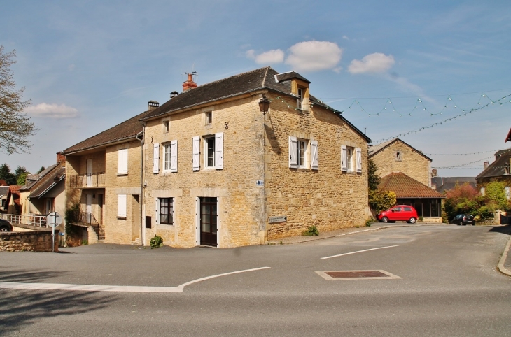 La Commune - Salignac-Eyvigues