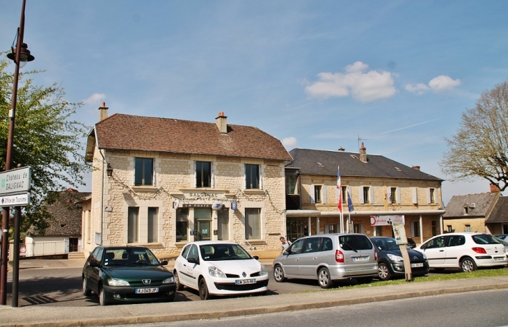 La Commune ( La Poste ) - Salignac-Eyvigues