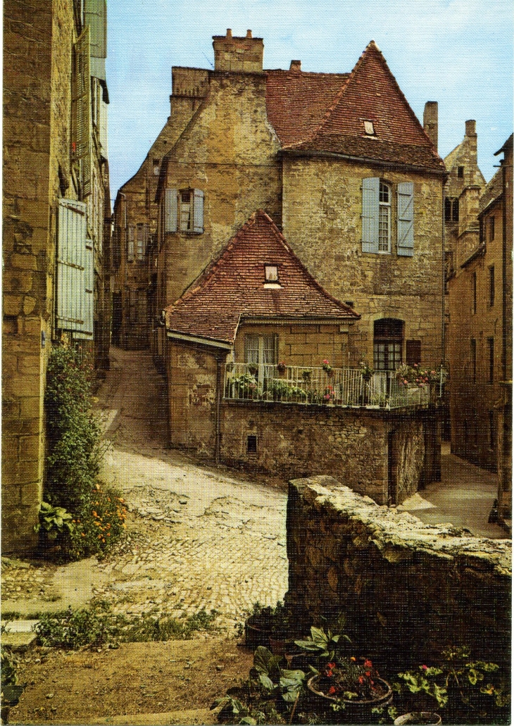 Dans la Cité Médiévale, Rue Magnanat et Rue de la Paix (carte postale de 1980) - Sarlat-la-Canéda