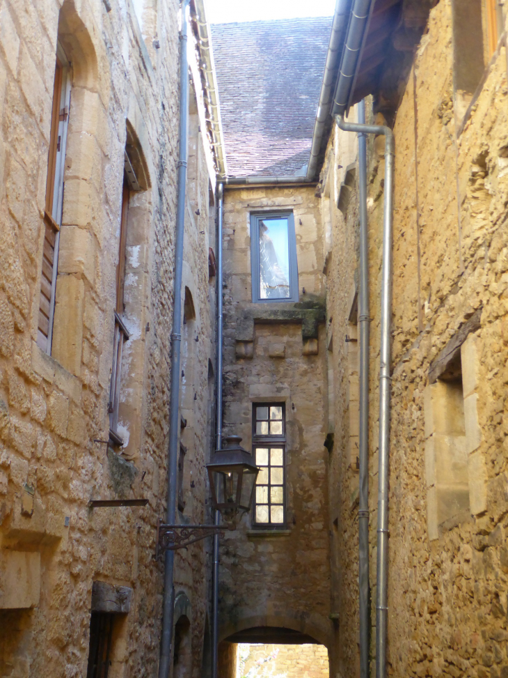 Le quartier Ouest : rue des Trois Conils hôtel  - Sarlat-la-Canéda