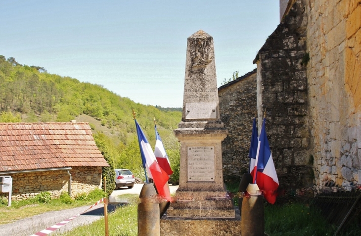 Monument-aux-Morts - Savignac-de-Miremont