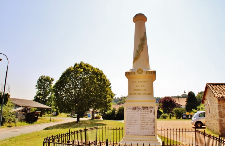 Monument-aux-Morts  - Savignac-de-Nontron