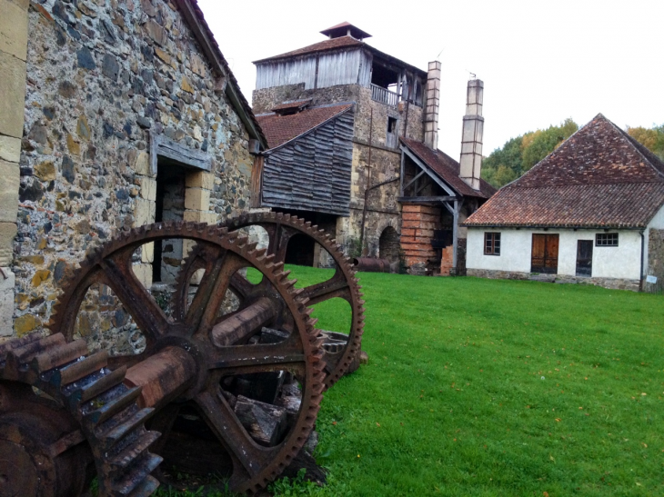 L'ancienne forge XVIIème. - Savignac-Lédrier