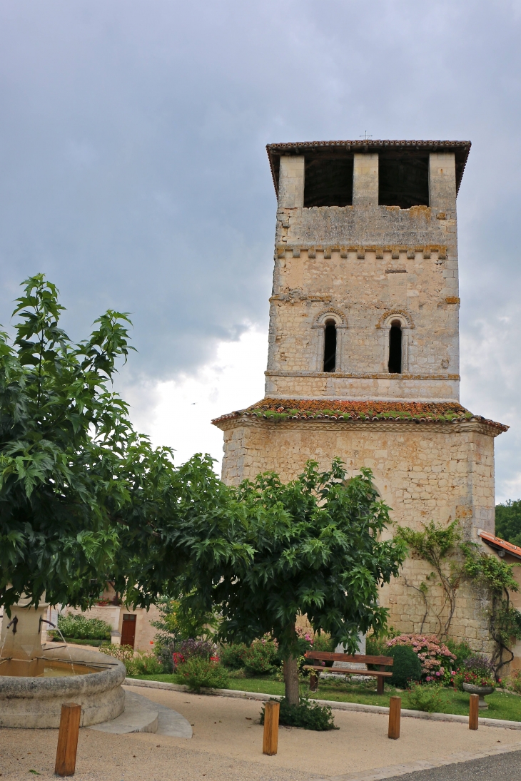 Le chevet de l'église Saint Pierre ès Liens - Siorac-de-Ribérac