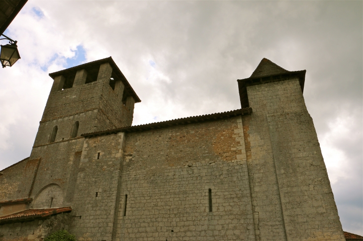 Façade nord de l'église Saint Pierre ès Liens - Siorac-de-Ribérac