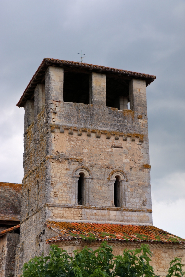 Le clocher de l'église Saint Pierre ès Liens - Siorac-de-Ribérac