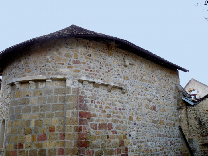 Le chevet de l'église Saint-Julien. - Soudat