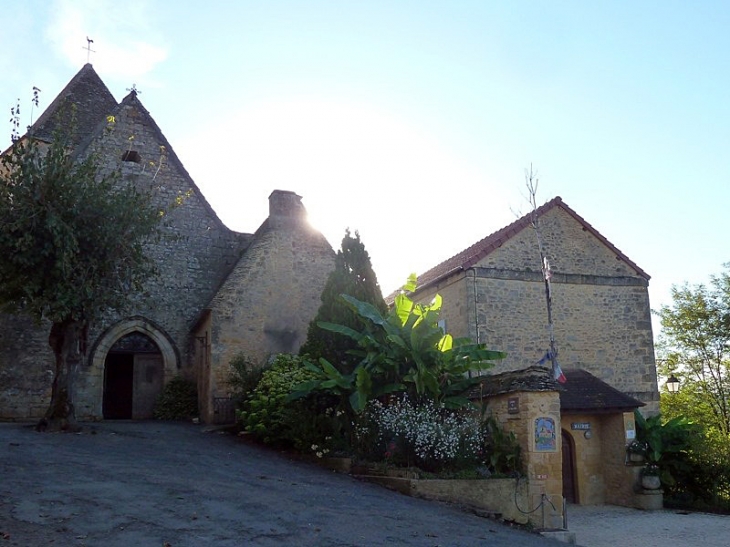 La mairie et l'église - Tamniès