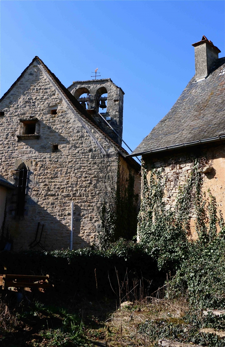 Le chevet de l'église - Temple-Laguyon