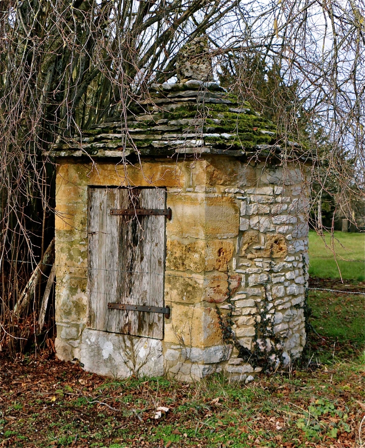  - Temple-Laguyon