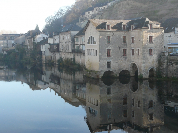  - Terrasson-Lavilledieu